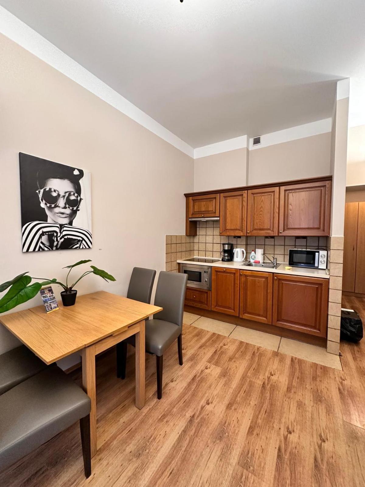 Mikolajska Apartments With Lift Cracovie Extérieur photo